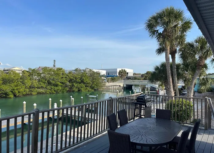A Beach Retreat On Casey Key