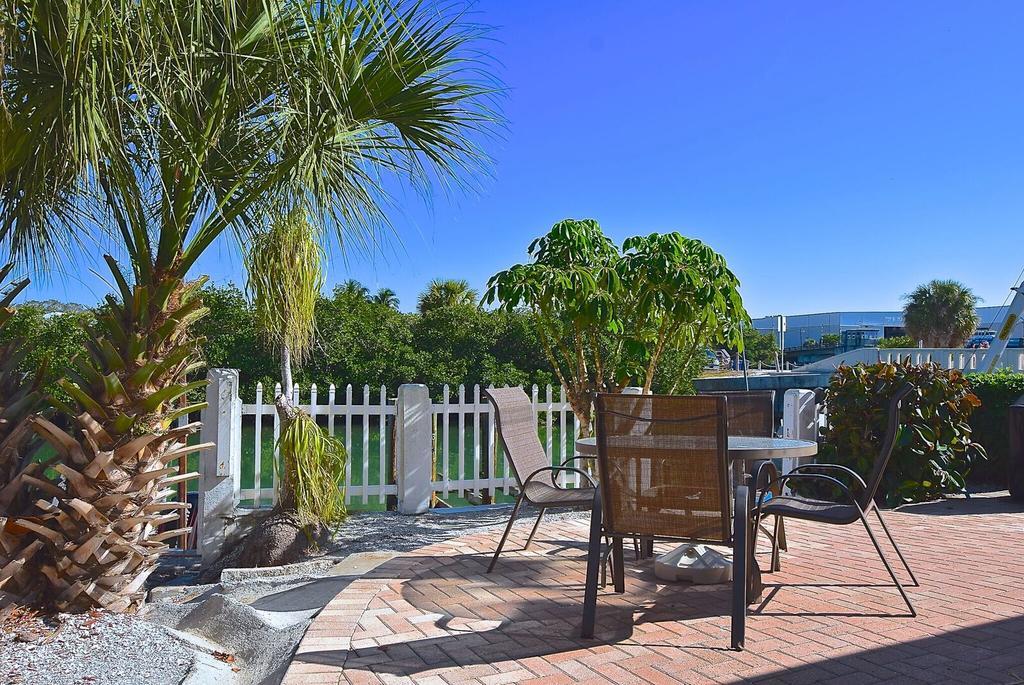 A Beach Retreat On Casey Key